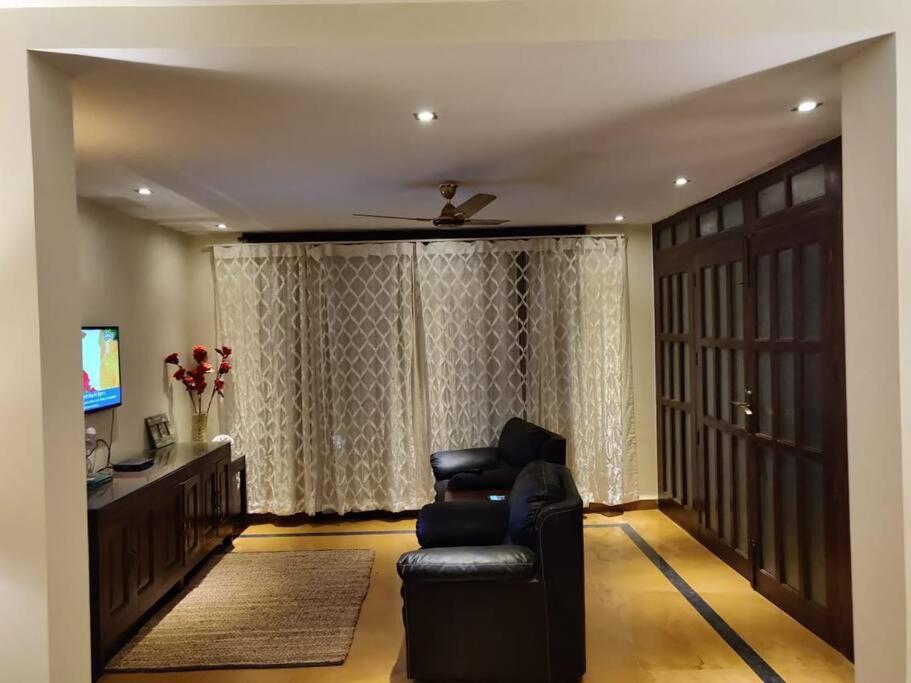Villa Nazuri W Caretaker Candolim Luaran gambar